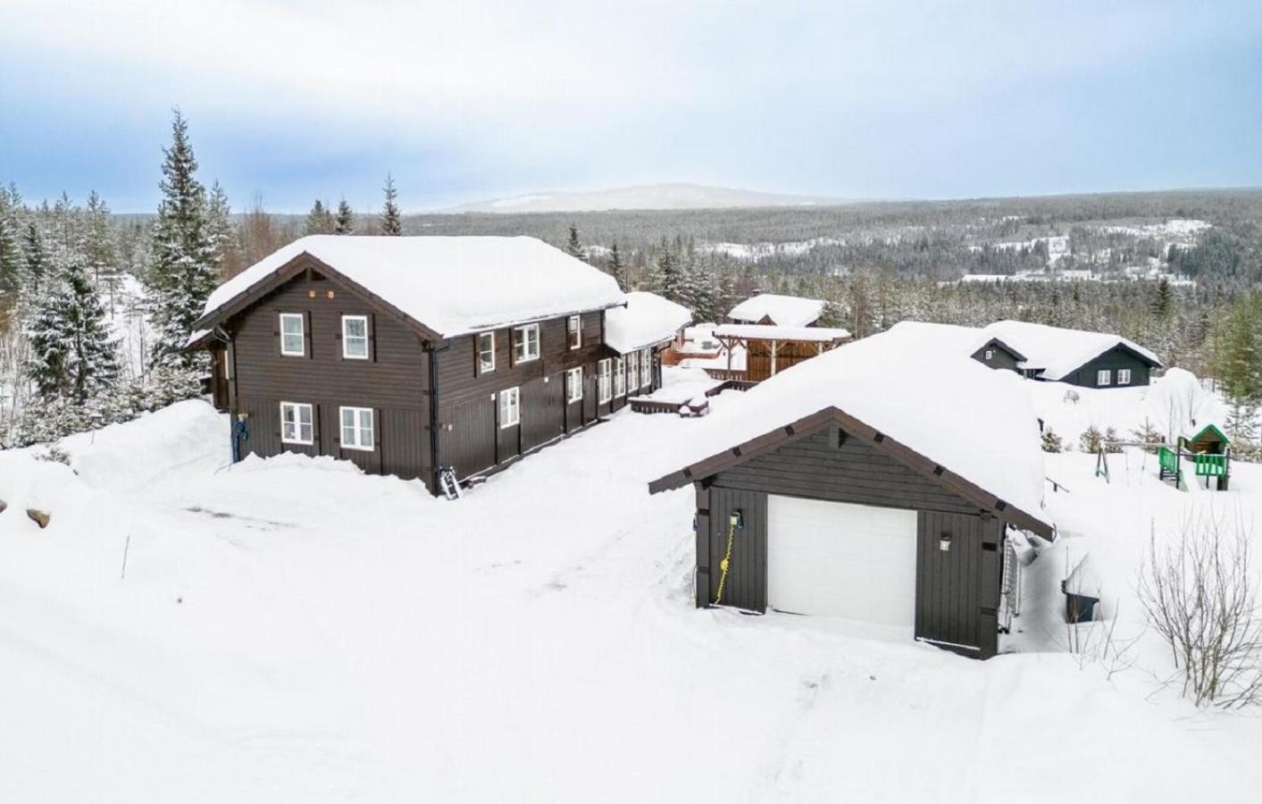 A Wonderful Estate Of Two For Seasons! *