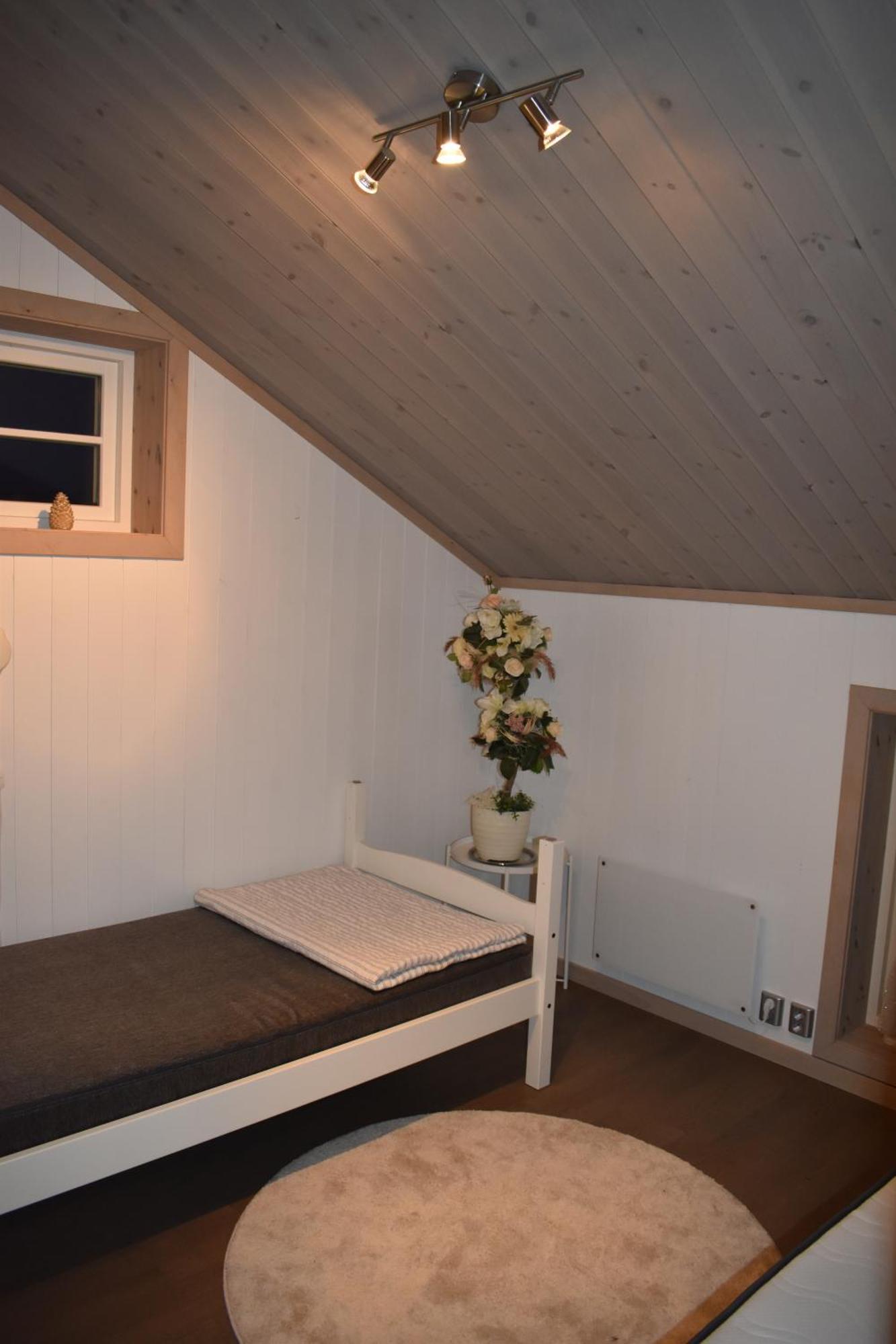 A Wonderful Estate Of Two For Seasons! Feriehus *